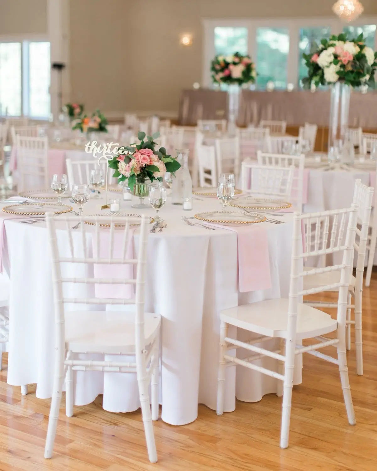 Chiavari Chairs - weiß Aufzeit